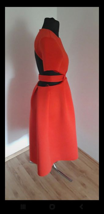 Asos czerwona piankowa elegancka sukienka L