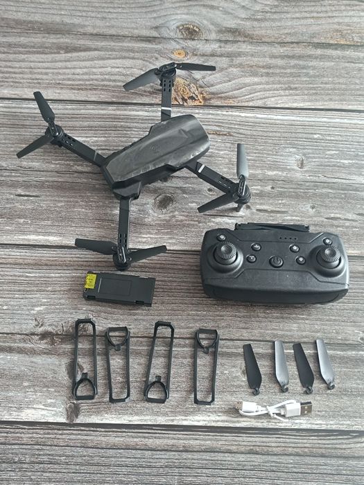 Квадрокоптер Е99 комплект