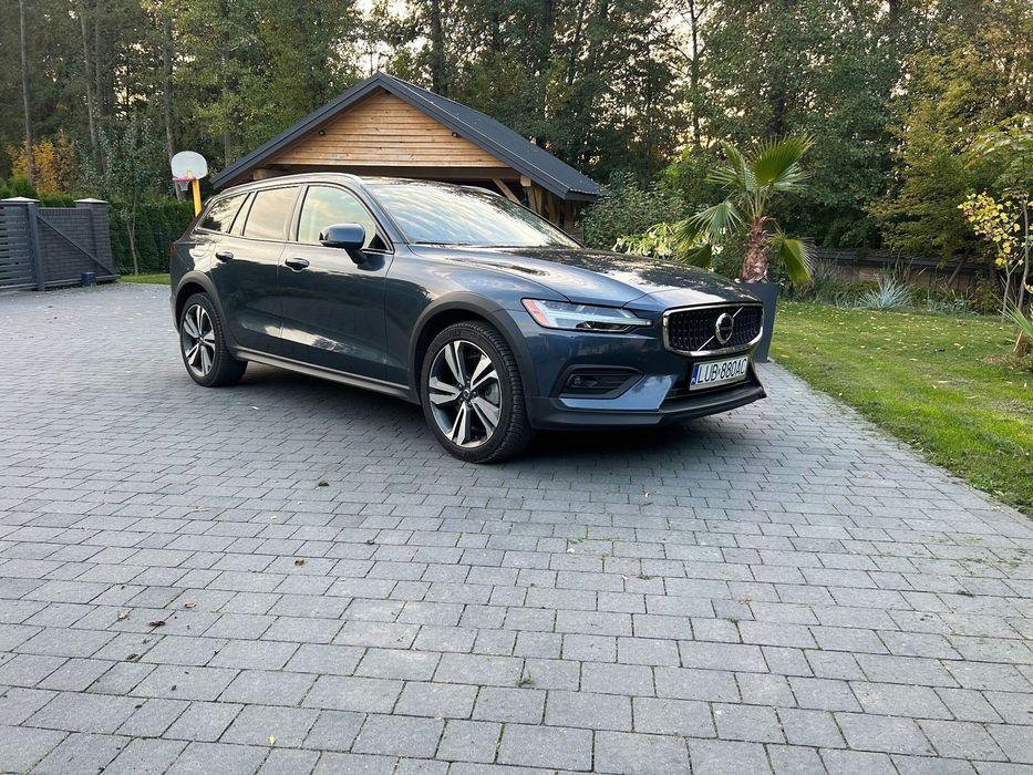 Volvo V60 Cross Country