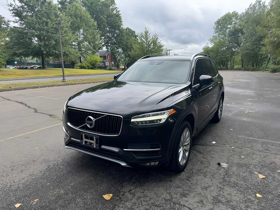 Volvo XC90      2017