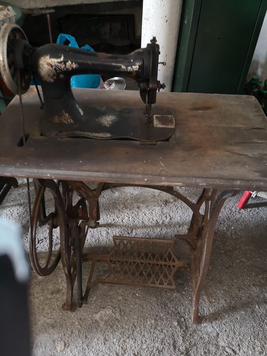 Maquina costura Singer