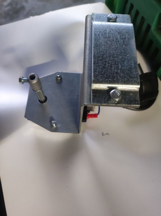 Mecanismo motorizado de assador de frangos  220 volts