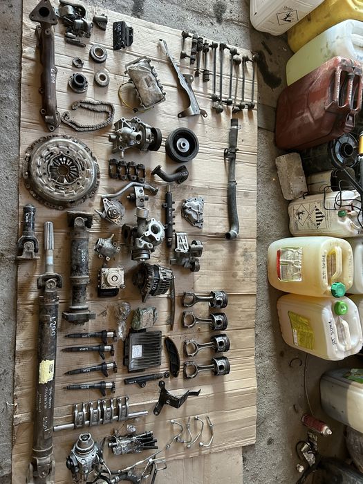 Детали двигателя на Mitsubishi L200 2015 - 2019 2.4 did