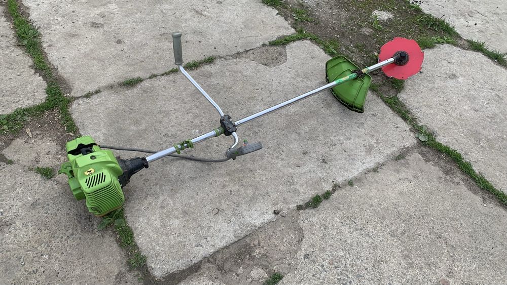 Продам бензокосу PROCRAFT T4200