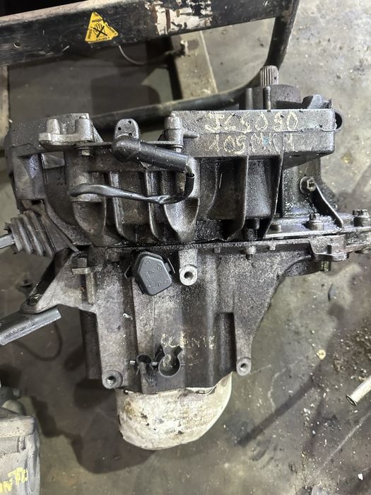caixa de velocidade renault 1.9 D  JC5090