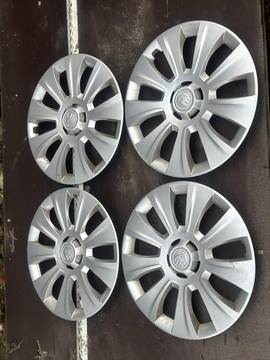 Ковпаки R 16 Skoda оригінальні з Німеччини