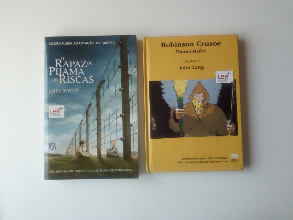 Livro  "Robinson Crusoé", de Daniel Defoe, adaptação de John Lang