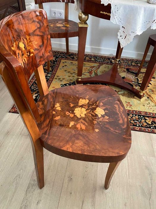 Conjunto mesas e cadeiras