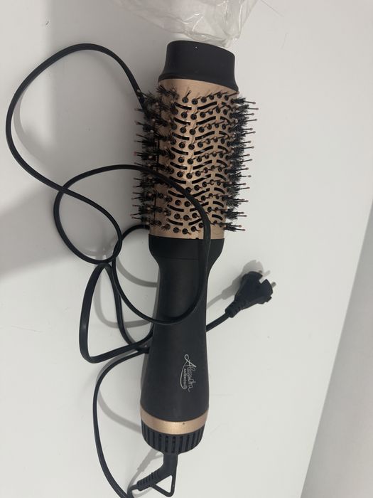 Maquina esticar e secar cabelo