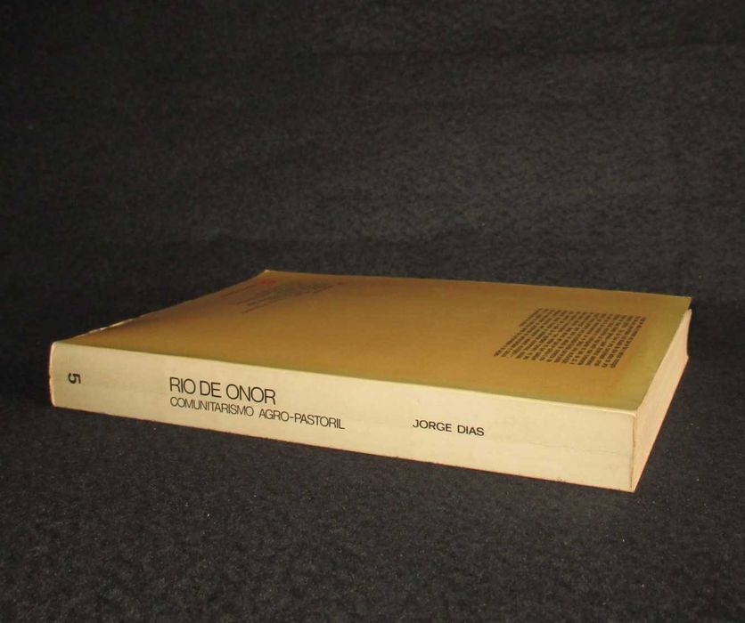 Livro Rio de Onor Comunitarismo Agro-Pastoril Jorge Dias