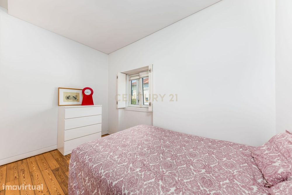 Moradia T2 Renovada com Jardim, Cave e Terraço | Viva o melhor de Belé