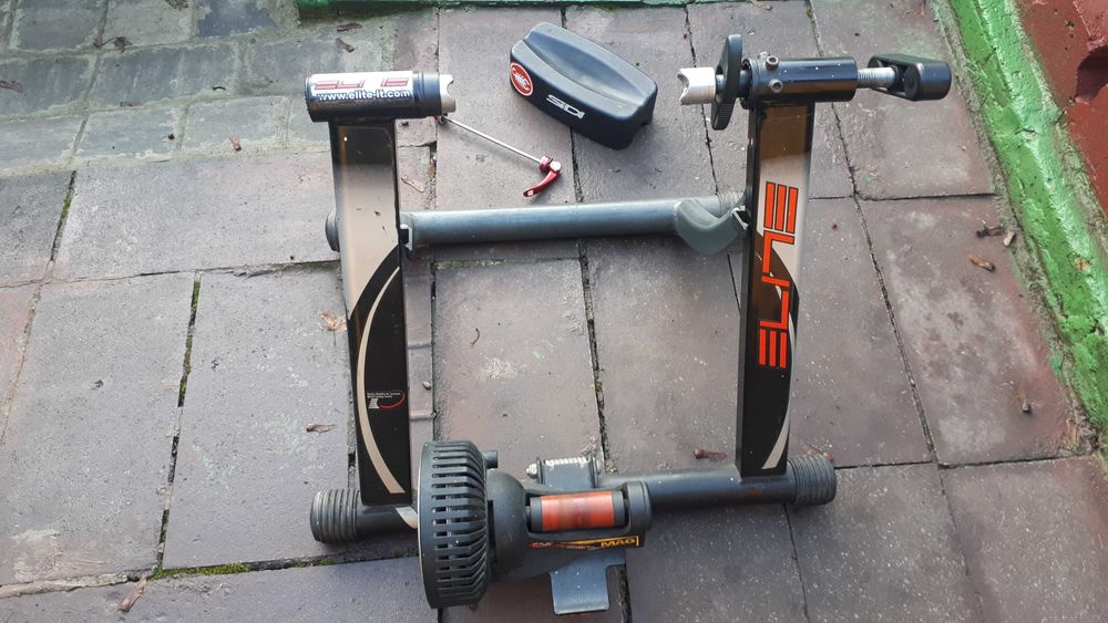 Trenażer rolkowy Elite