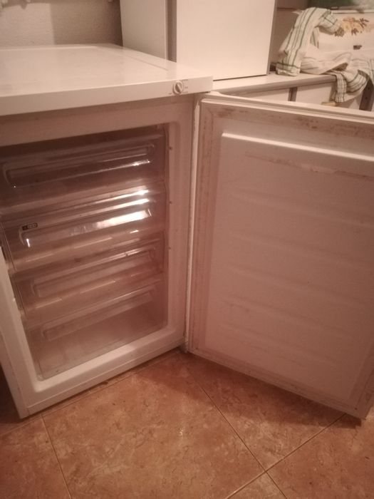 Congelador praticamente novo437156406226462721