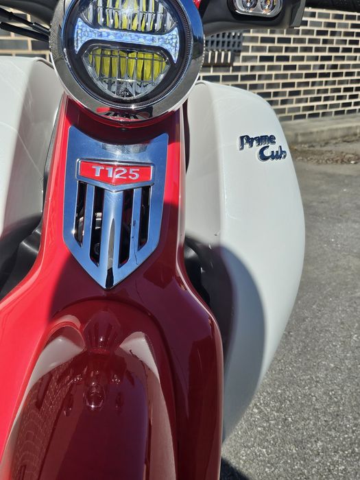 Mota Cube Pro 125 da Honda reproduzida pela Kamax  Nova