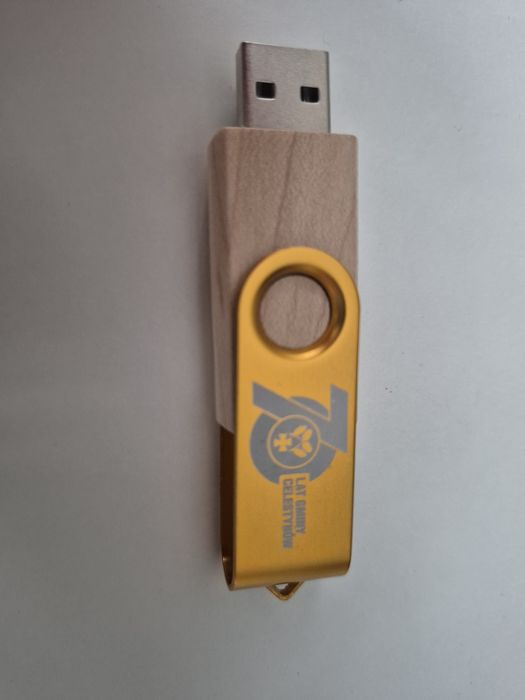 Pendrive 16-32 nowy