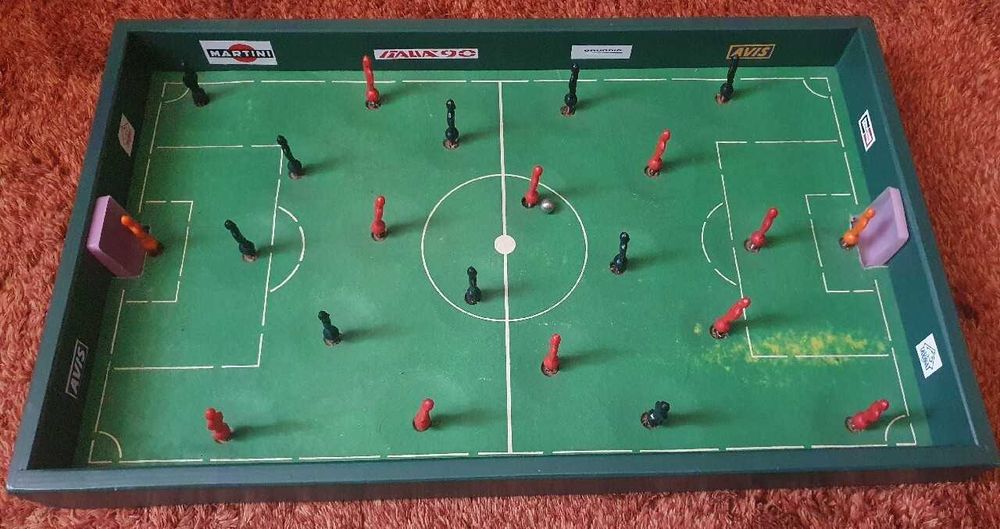 Piłkarzyki i Warcaby - rok 1990