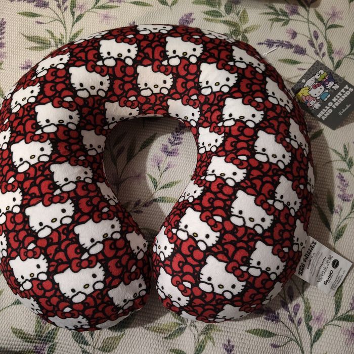 Poduszka hello kitty nowa z metką empik