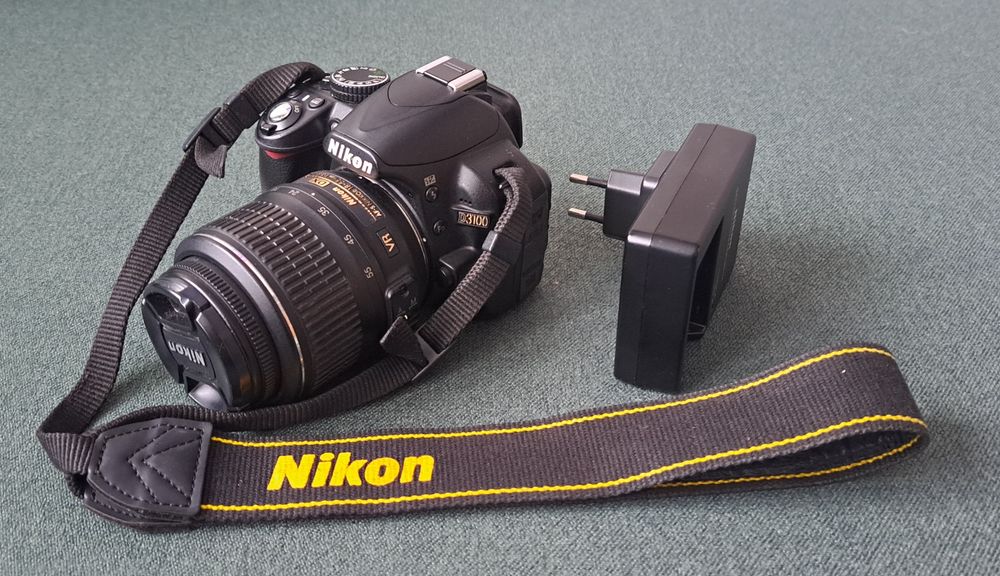 Aparat lustrzanka NIKON D3100