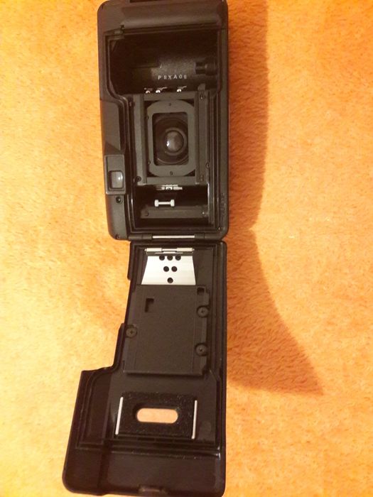 Máquina fotográfica de rolo OLYMPUS 70G