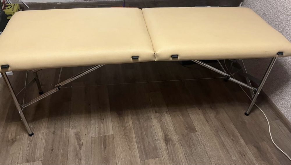 Кушетка  масажний стіл