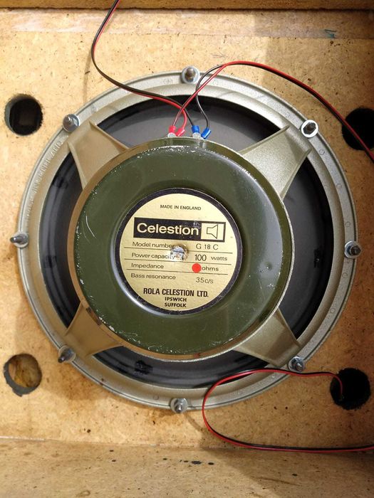 Coluna de guitarra vintage (anos 70) de 15"+18"