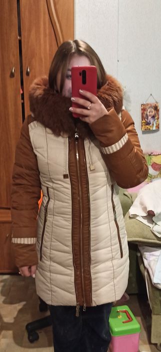 Пуховик жіночий ,пальто, куртка з поясом