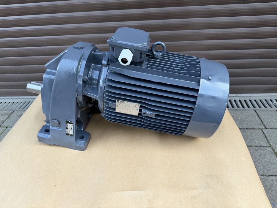 Motoreduktor Leroy Somer 365 obr/min 7,5 kW