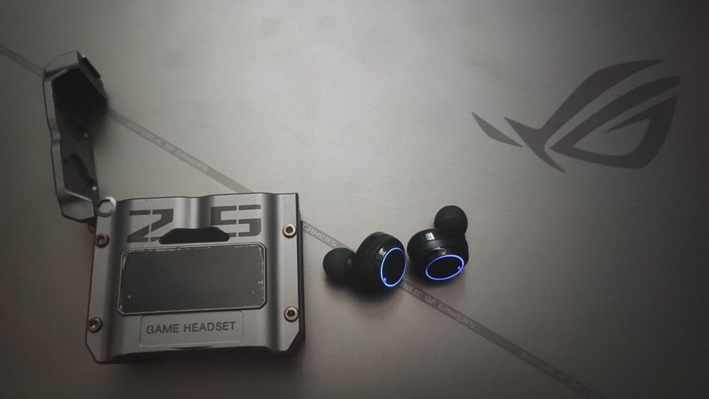 Игровые наушники