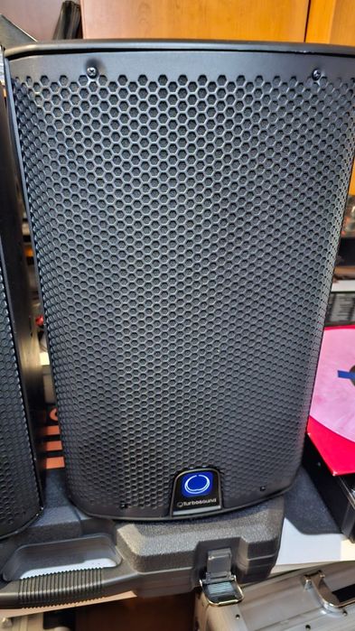Dwie kolumny aktywne turbosound IQ8 2500w