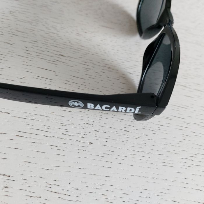 Okulary Bacardi nowe czarne