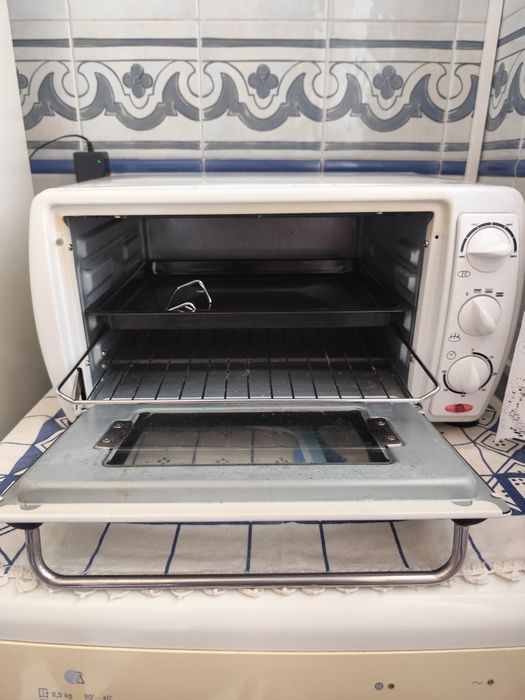 Forno elétrico com pouco usado