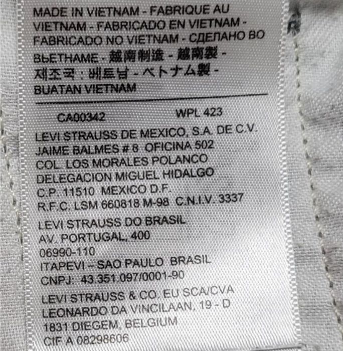 Шорты карго Levi’s.