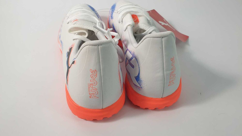Puma turfy Future 8 Play TT rozmiar 39