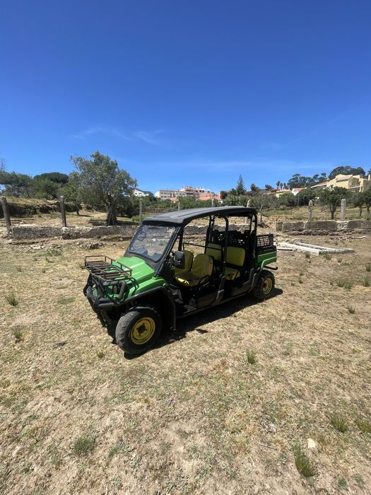 John Deere Gator