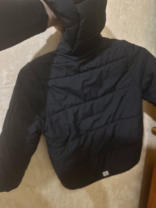 Продам куртку дитячу