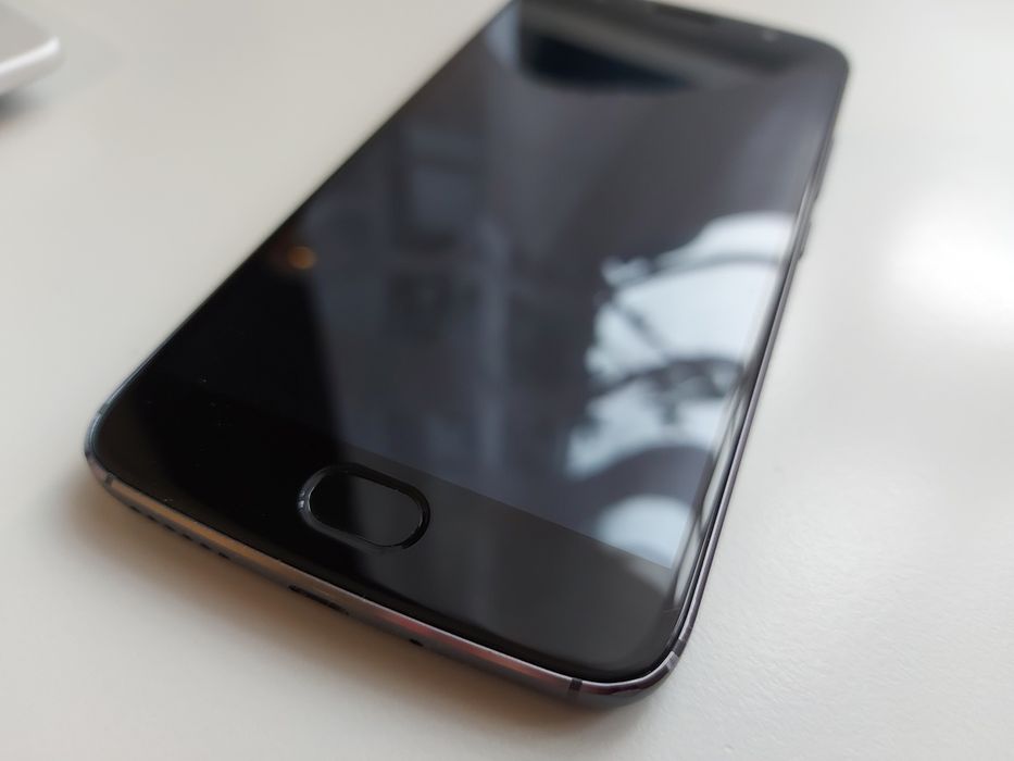 Motorola Gs5 wgrany Android 10, ekran cały, sprawny