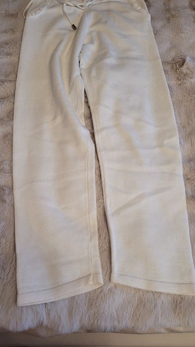 Теплий в'язаний костюм з перлинами