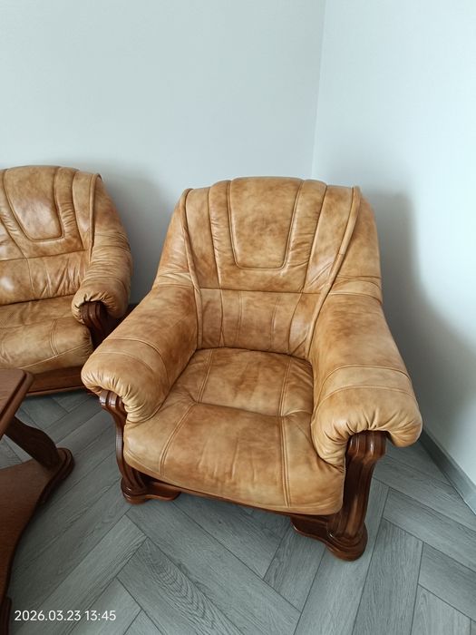 Skórzana sofa plus dwa fotele