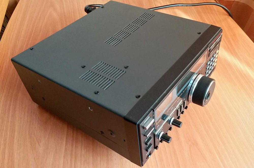 УКВ приемник ICOM IC-R7100