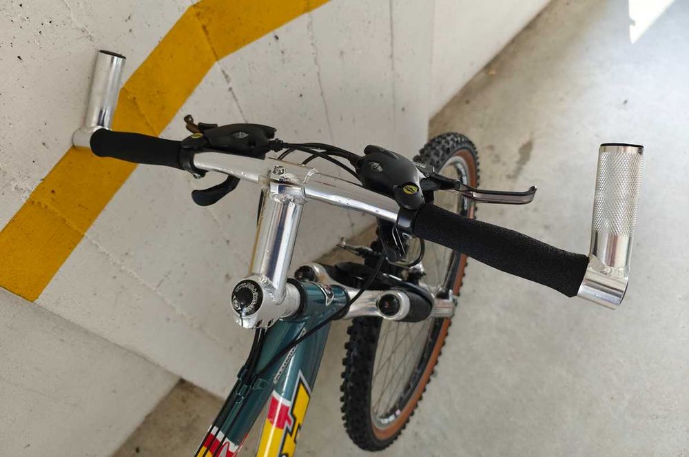 Bicicleta BTT roda 26 BH overX
