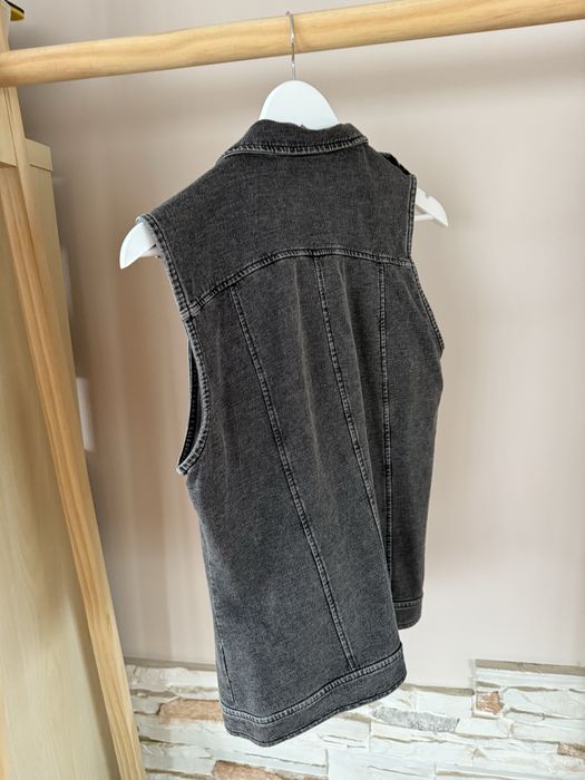 Джинсова безрукавка. Чорна