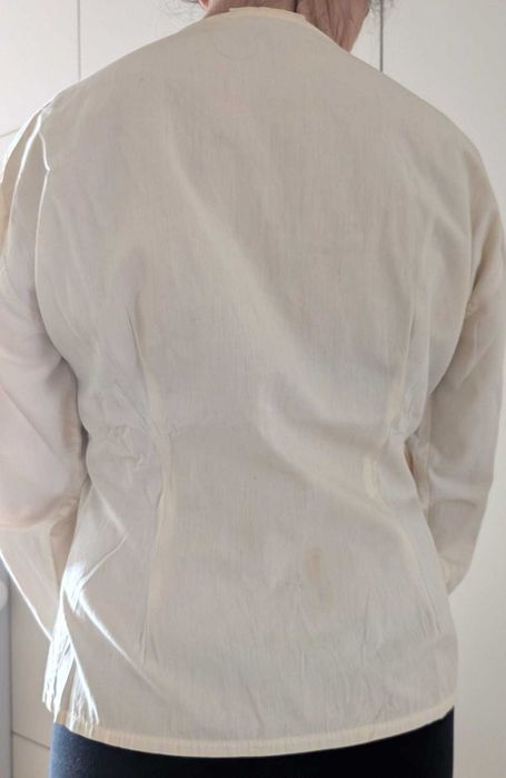 Camisa branca bordada