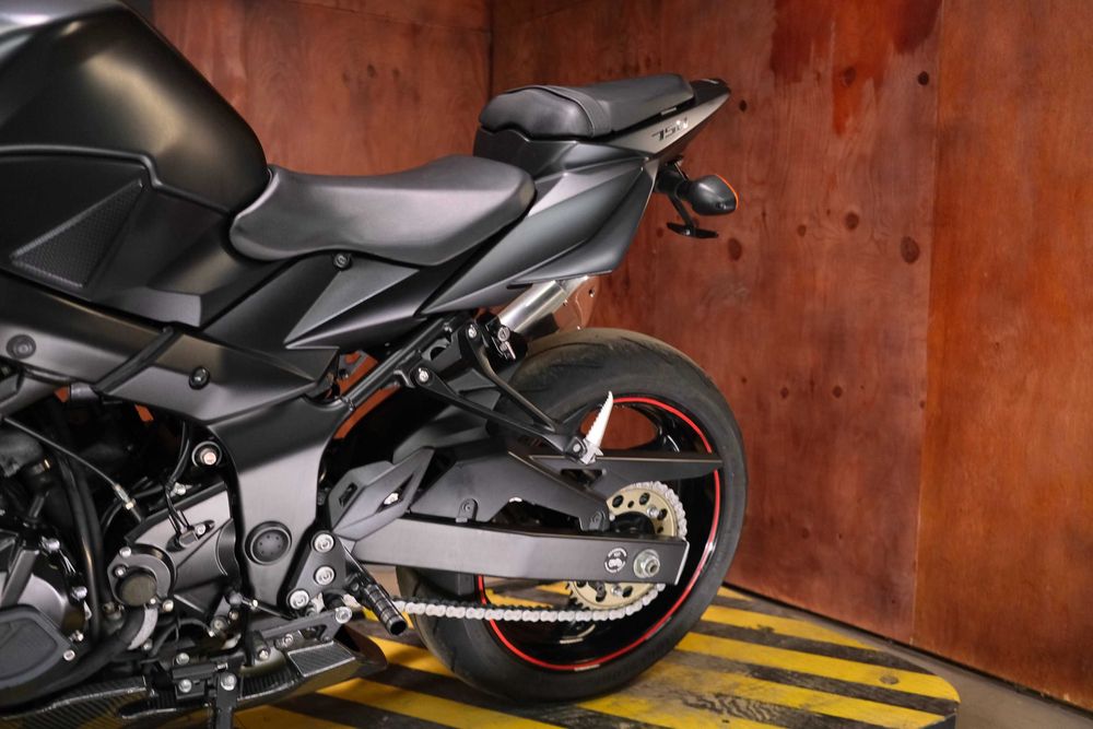 Suzuki GSR750 із Японії