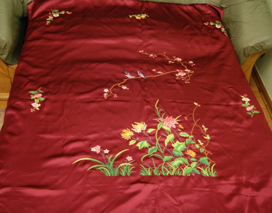 Narzuty chińskie z niepowtarzalnym HAFTEM RĘCZNYM na łóżko