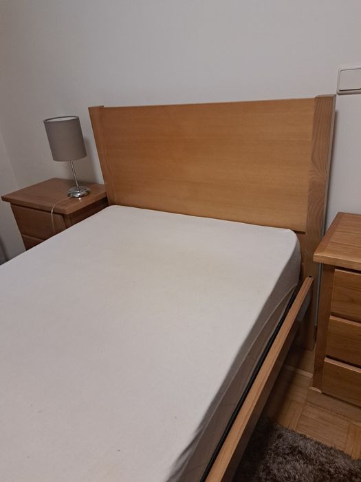 Cama de de solterio como nova.
