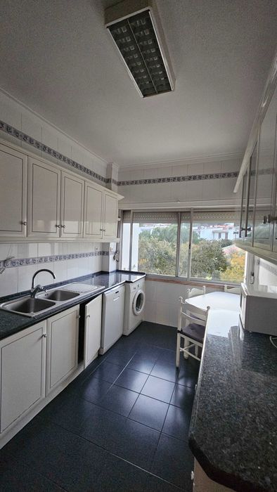 Apartamento para arrendar em Alfragide