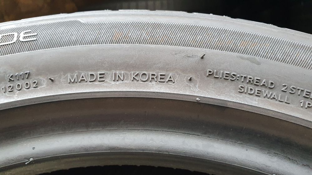 225/45 R17  2шт Hankook ( Хенкук) Авторезина, шини.