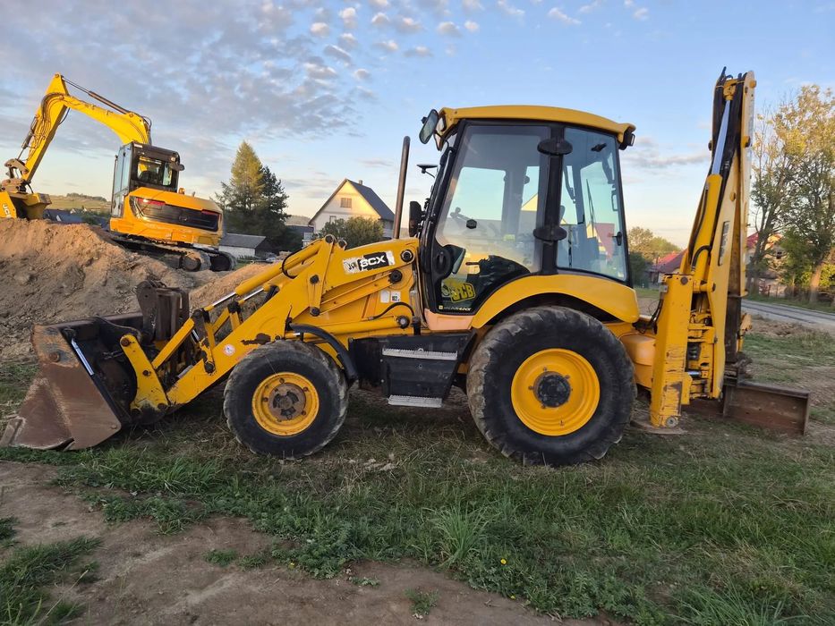 JCB 3CX  koparko-ładowarka JCB 3CX, sterowana na joystick