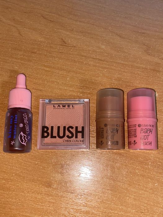 косметика румяна(сухі та кремові),бронзер,тінт для губ