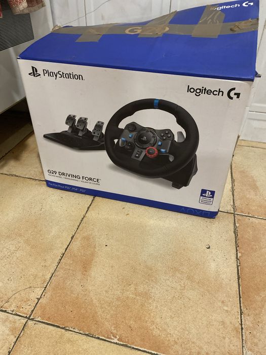 Volante Logitech G29 Driving Force + Pedais (PS5 / PS4 / PS3 / PC) - Completo